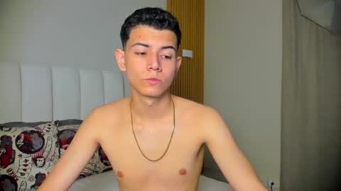 Nicolas online show from November 2025 01:22:01 PM