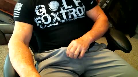 Snapshot of fitguy40 chatting on March 2025 08:11:02 PM fitguy40 online show from March 2025 08:11:02 PM