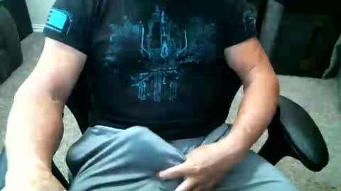 Snapshot of fitguy40 chatting on September 2025 07:14:02 PM fitguy40 online show from September 2025 07:14:02 PM