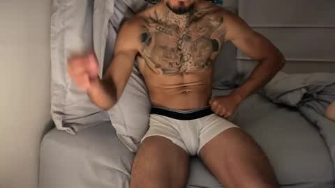 fitjacques online show from May 2026 02:18:01 AM