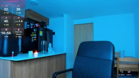 Elias Valencia online show from October 2025 09:20:01 AM