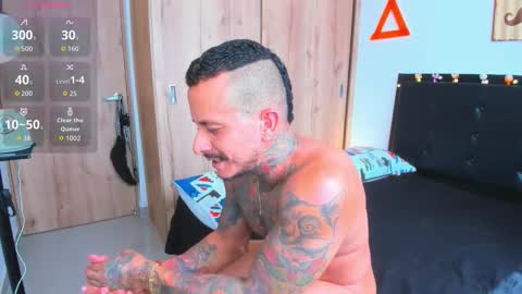 Elias Valencia online show from November 2025 03:33:02 PM