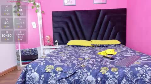 Snapshot of fitsexxyebony chatting on February 2026 07:48:01 PM Violetta online show from February 2026 07:48:01 PM