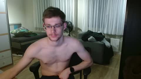 Fitwhiteboy01 online show from November 2025 07:10:01 PM