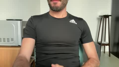 Fla is short for Flavio online show from October 2025 12:44:02 PM