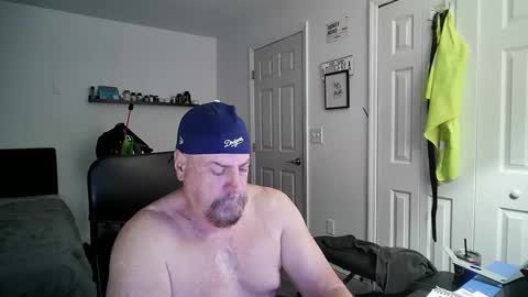 Snapshot of flaguy3233 chatting on February 2025 10:31:01 PM Florida guy online show from February 2025 10:31:01 PM