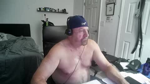 Snapshot of flaguy3233 chatting on October 2025 04:43:02 AM Florida guy online show from October 2025 04:43:02 AM