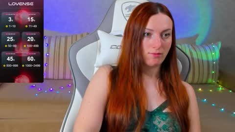 Yana online show from October 2025 01:17:02 AM