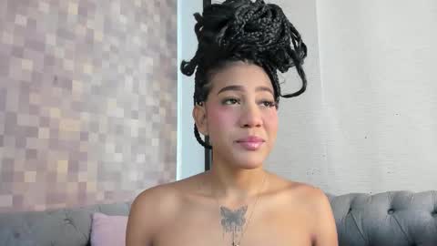 Flavia online show from September 2025 07:50:02 PM