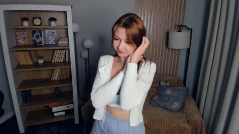 Cheryl 3 online show from October 2025 01:31:01 PM