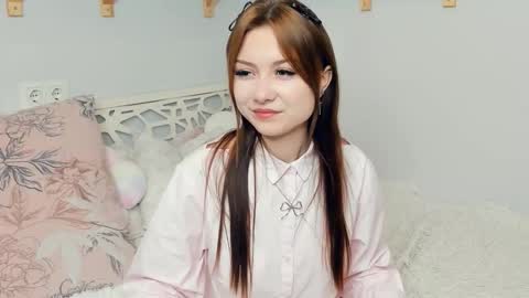 Cheryl 3 online show from October 2025 11:33:02 AM