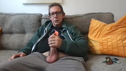 Snapshot of flirtofcharleston chatting on December 2024 07:32:02 PM Flickrbrite online show from December 2024 07:32:02 PM