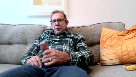 Snapshot of flirtofcharleston chatting on December 2024 07:52:02 PM Flickrbrite online show from December 2024 07:52:02 PM