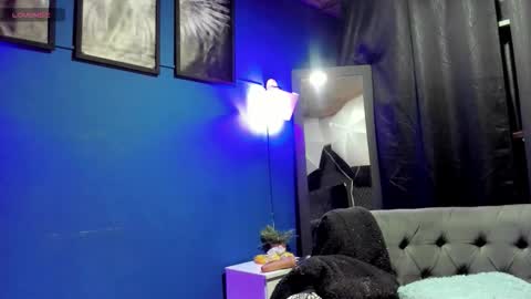 flor_gil online show from November 2025 09:24:01 PM