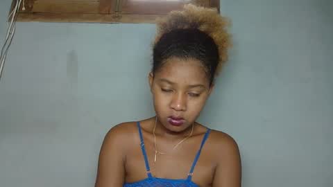 florencia011 online show from February 2025 10:54:02 AM