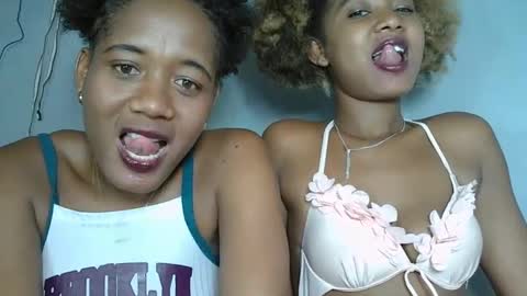 florencia011 online show from February 2025 02:58:01 PM