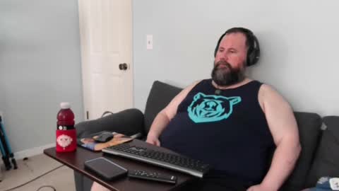 Snapshot of floridabearlive chatting on February 2025 06:37:01 PM FloridaBearLive online show from February 2025 06:37:01 PM