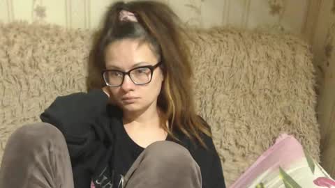 Snapshot of flowercandydoll13 chatting on December 2024 05:11:02 PM say meow and send tip online show from December 2024 05:11:02 PM