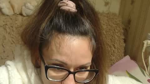 Snapshot of flowercandydoll13 chatting on December 2024 04:04:01 PM say meow and send tip online show from December 2024 04:04:01 PM