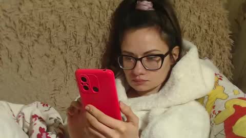 Snapshot of flowercandydoll13 chatting on February 2025 03:56:01 PM say meow and send tip online show from February 2025 03:56:01 PM