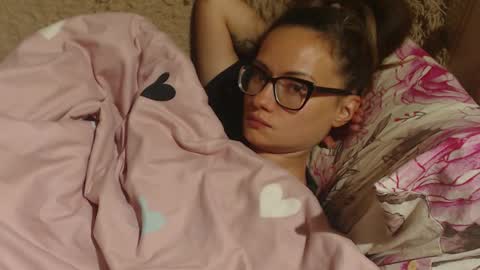 Snapshot of flowercandydoll13 chatting on September 2025 05:36:02 PM say meow and send tip online show from September 2025 05:36:02 PM