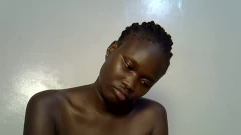 flowerdiva002 online show from January 2026 09:53:02 PM