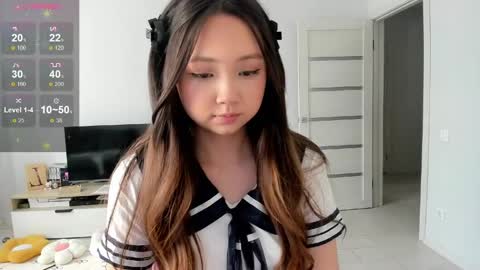 Snapshot of fluffy_rose chatting on April 2026 04:43:02 AM Rose online show from April 2026 04:43:02 AM