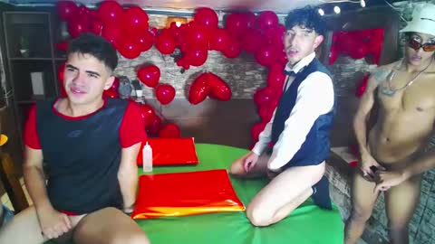 flyckers online show from March 2025 12:48:01 AM