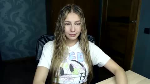 Molli  Ready for any play with you. Hottest show in pvt  Help a student earn big tokens  online show from February 2025 11:37:02 PM