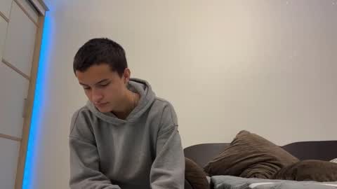 foooxxxi online show from September 2025 08:45:01 PM