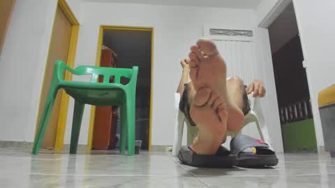 foot_master777 online show from January 2025 05:19:02 AM