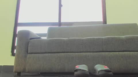 foot_master777 online show from February 2025 11:31:01 AM