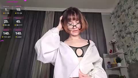 Laura online show from October 2025 10:13:02 AM