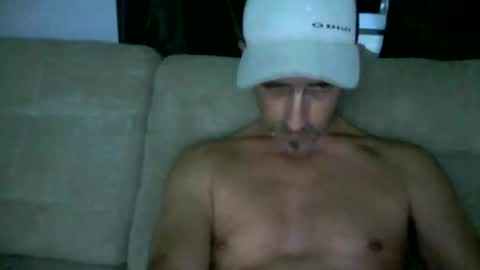 fouraide42 online show from October 2025 06:43:01 AM