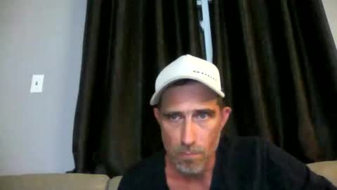 fouraide42 online show from February 2026 12:33:02 AM