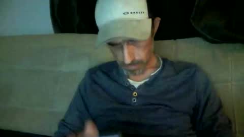 fouraide42 online show from April 2026 10:04:01 PM