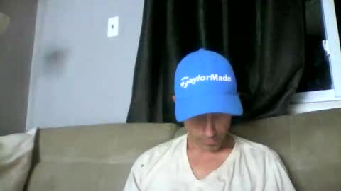 fouraide42 online show from April 2026 02:35:01 AM