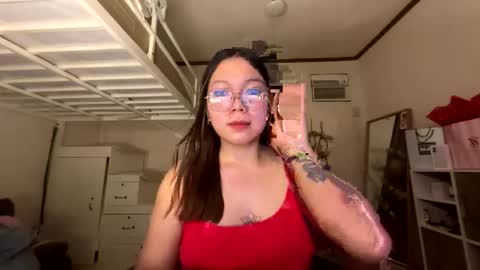 Snapshot of foxieeealona chatting on May 2026 06:32:03 AM Alicia Baby online show from May 2026 06:32:03 AM