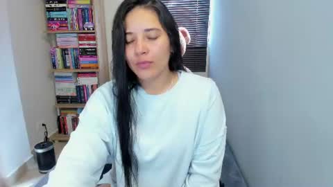 Snapshot of foxwen chatting on July 2026 01:50:01 PM wen. online show from July 2026 01:50:01 PM