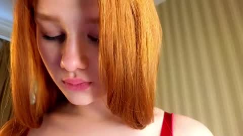 Snapshot of foxxx_tail chatting on June 2026 02:56:01 PM Petra online show from June 2026 02:56:01 PM