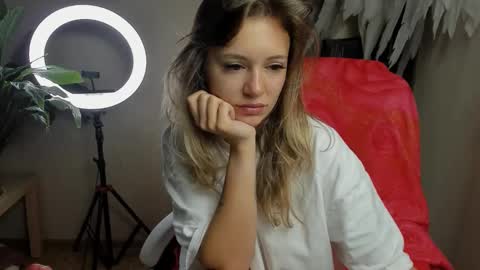 Snapshot of foxy_blond chatting on September 2025 12:14:01 AM Foxy online show from September 2025 12:14:01 AM