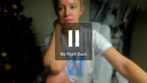 Snapshot of foxy_blond chatting on December 2025 12:28:02 AM Foxy online show from December 2025 12:28:02 AM