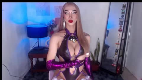 foxy_goddess online show from October 2025 01:51:02 AM