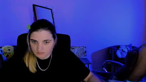 Snapshot of foxy_tease_ chatting on October 2025 07:03:02 PM foxy_tease_ online show from October 2025 07:03:02 PM