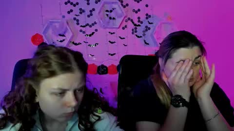 Snapshot of foxy_tease_ chatting on October 2025 08:00:02 PM foxy_tease_ online show from October 2025 08:00:02 PM