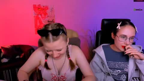 Snapshot of foxy_tease_ chatting on November 2025 09:15:02 PM foxy_tease_ online show from November 2025 09:15:02 PM