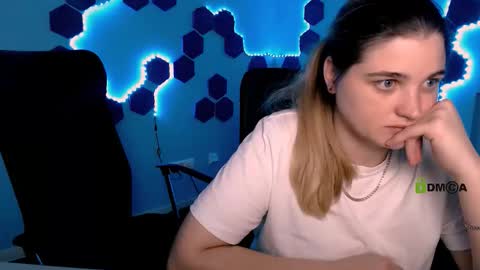 Snapshot of foxy_tease_ chatting on November 2025 09:56:02 AM foxy_tease_ online show from November 2025 09:56:02 AM