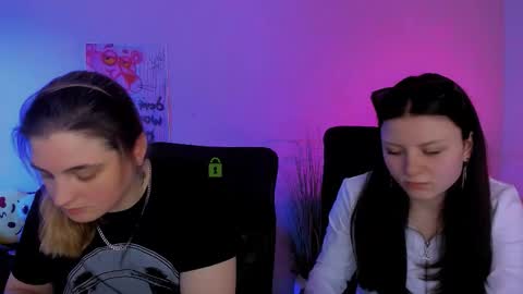 Snapshot of foxy_tease_ chatting on December 2025 07:56:02 PM foxy_tease_ online show from December 2025 07:56:02 PM