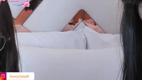 FOXY AND BUNNY online show from November 2025 11:37:02 PM