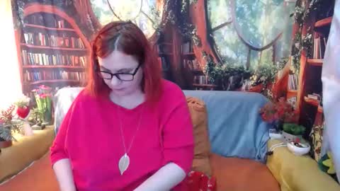 Snapshot of foxydesiree chatting on June 2026 02:43:02 PM foxydesiree online show from June 2026 02:43:02 PM